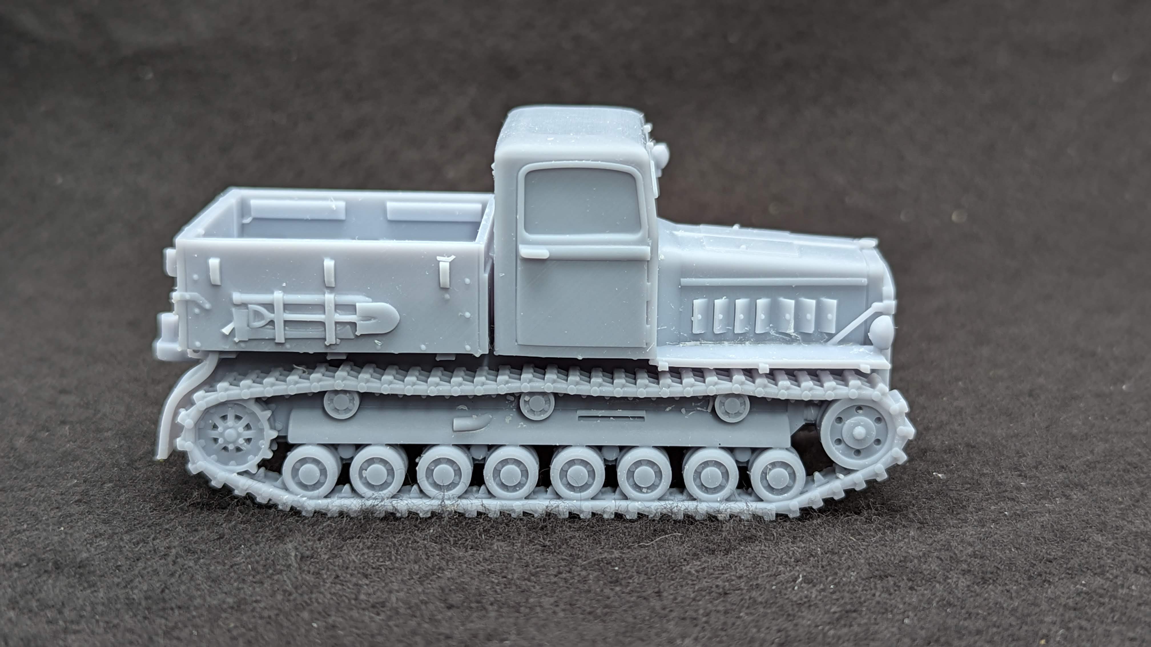 Artillery Tractor Praga T-6 (Skoda) (Czech, WW2)